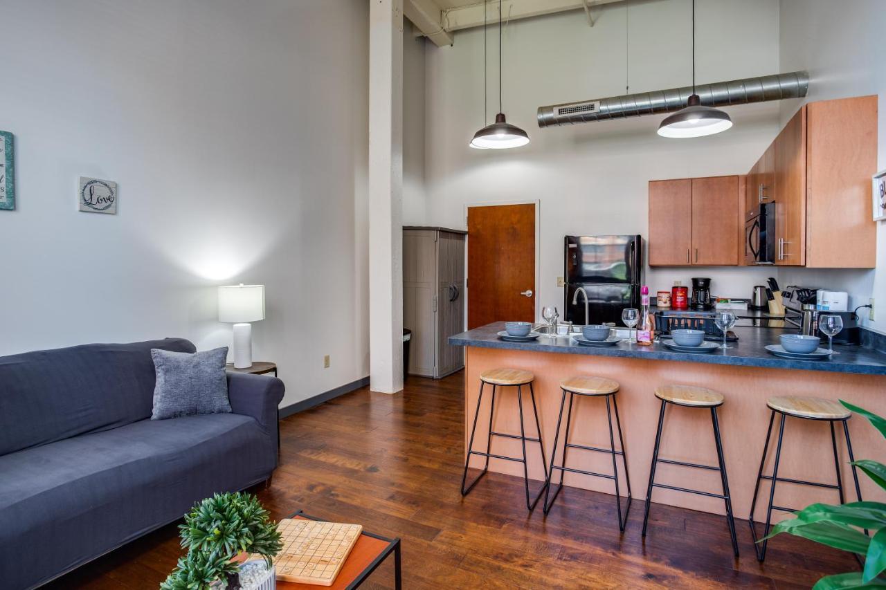 Ny Style Centric Loft With King Bed By Park Ave Διαμέρισμα Ρότσεστερ Εξωτερικό φωτογραφία