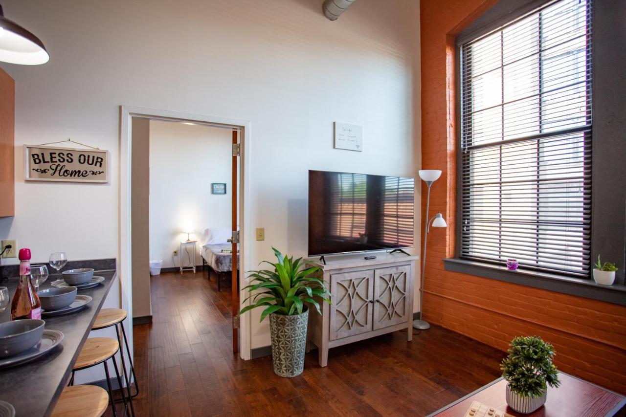 Ny Style Centric Loft With King Bed By Park Ave Διαμέρισμα Ρότσεστερ Εξωτερικό φωτογραφία