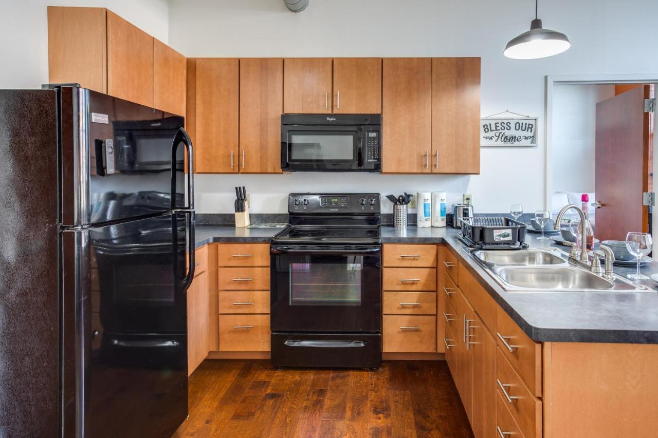 Ny Style Centric Loft With King Bed By Park Ave Διαμέρισμα Ρότσεστερ Εξωτερικό φωτογραφία